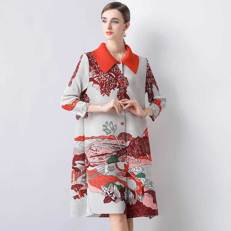 Temperamento de nicho japonés, colores contrastantes, cuello de muñeca, gabardina plisada, falda que muestra el vestido fino medio largo con estampado Miyake