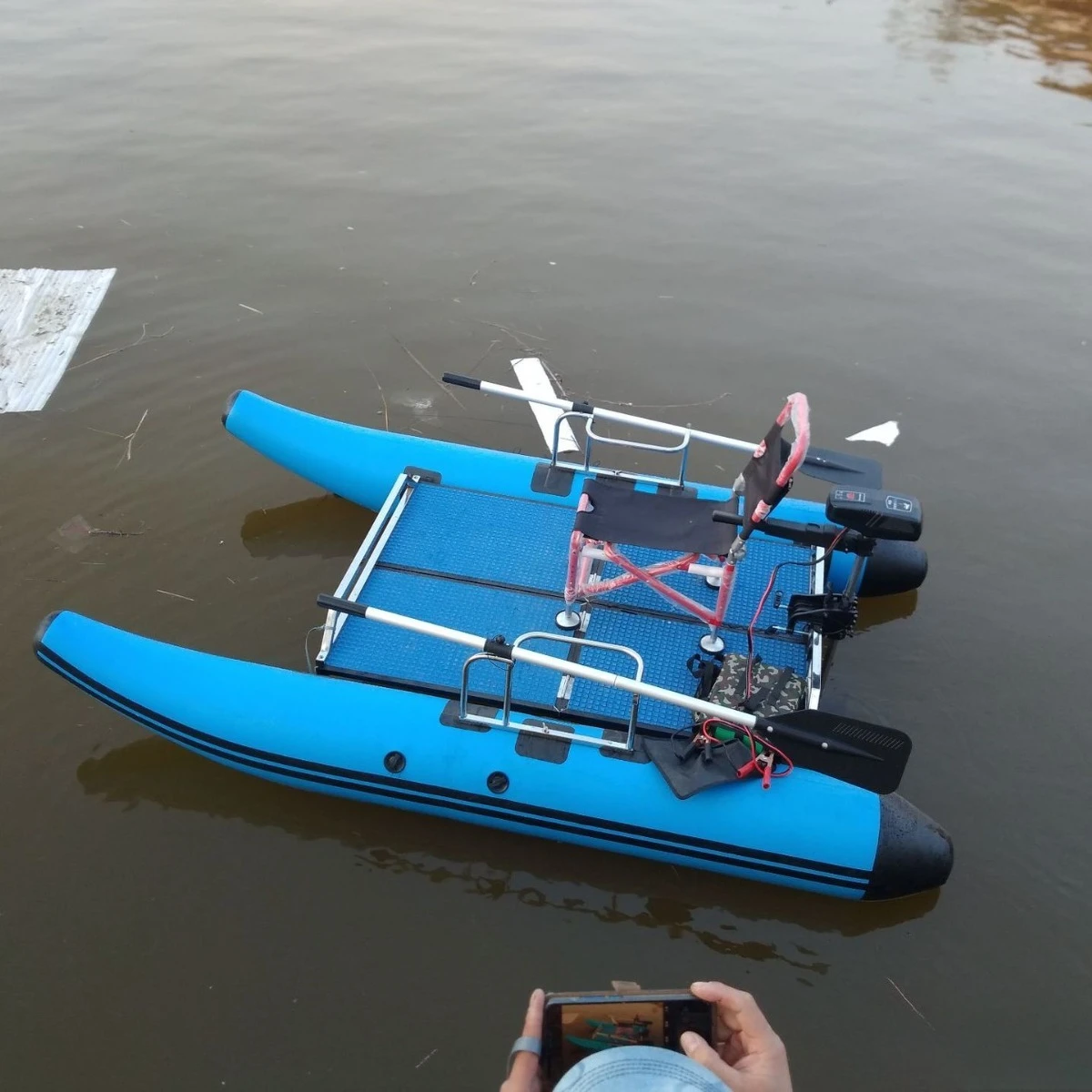 قارب كاتاماران الجديد لعام 2025/منصة صيد السمك/منصة صيد عائمة/قارب صغير/مممحاة صيد واحدة