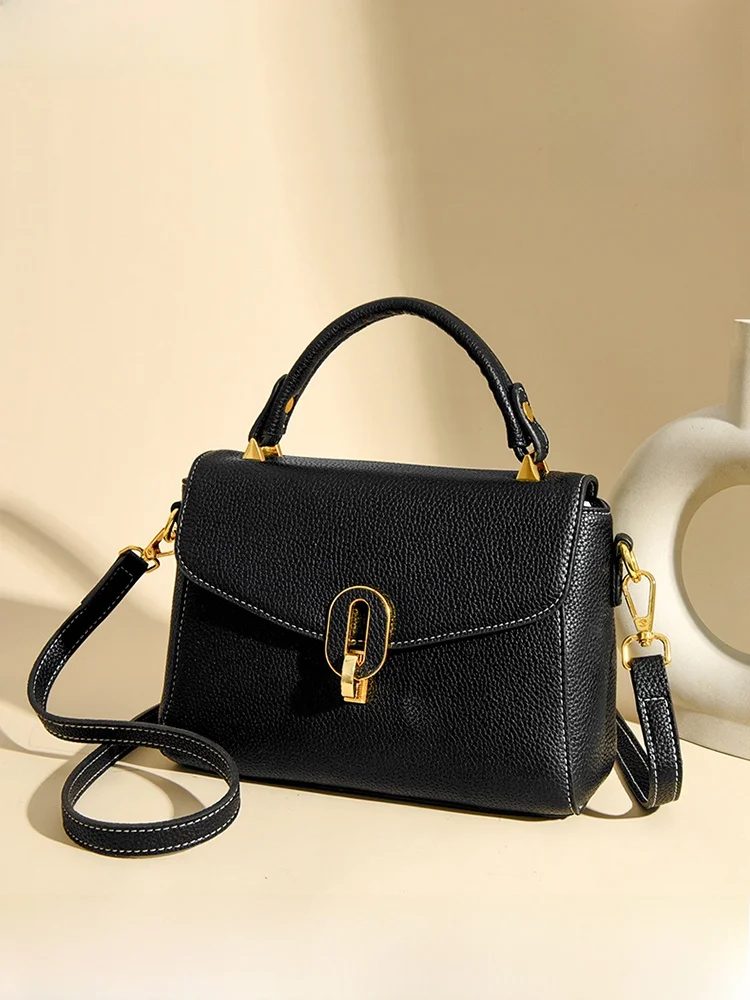 

Ele Leather Small Square Bag for Middle-Aged Women Single oulder Handbag Casual Sle Briti Faion Soft Cowhide