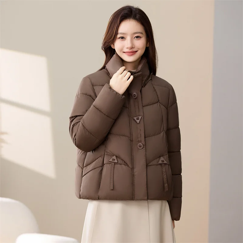 Parkas cortas de invierno 2025 para mujer, chaqueta acolchada de algodón, abrigos con cuello levantado, prendas de vestir exteriores gruesas y cálidas, ropa holgada de moda para pan