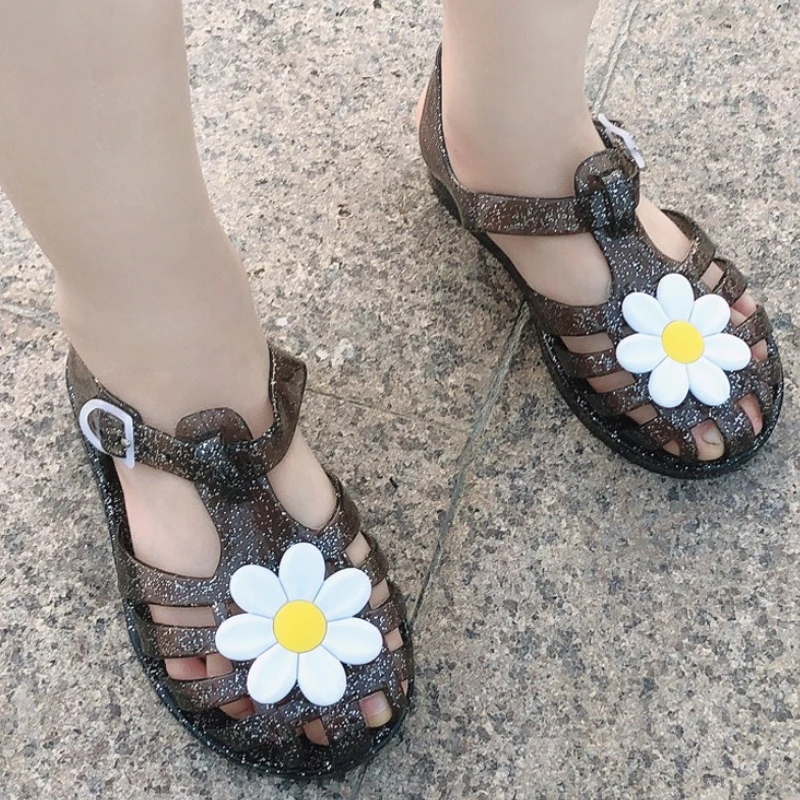 

Модные сандалии для девочек, новые летние детские сандалии, противоскользящая пляжная обувь для девочек, детская обувь на мягкой подошве, удобная обувь для девочек