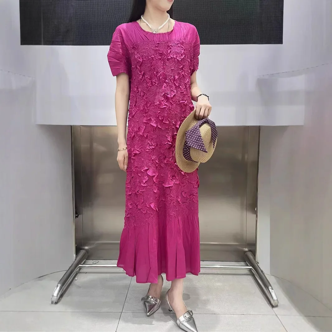 

Miyake Embroidered Pleated Dress for Women 2025 New Solid Color Round Neck Short Sleeve Loose Large Size Pleated Skirt