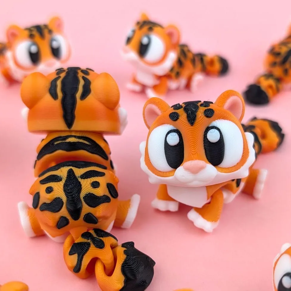 Cute Cartoon Frog Pet Model Fully Movable Joints Big Eyes Realistic Design 3D Printed Action Figure Toy for Gift Display