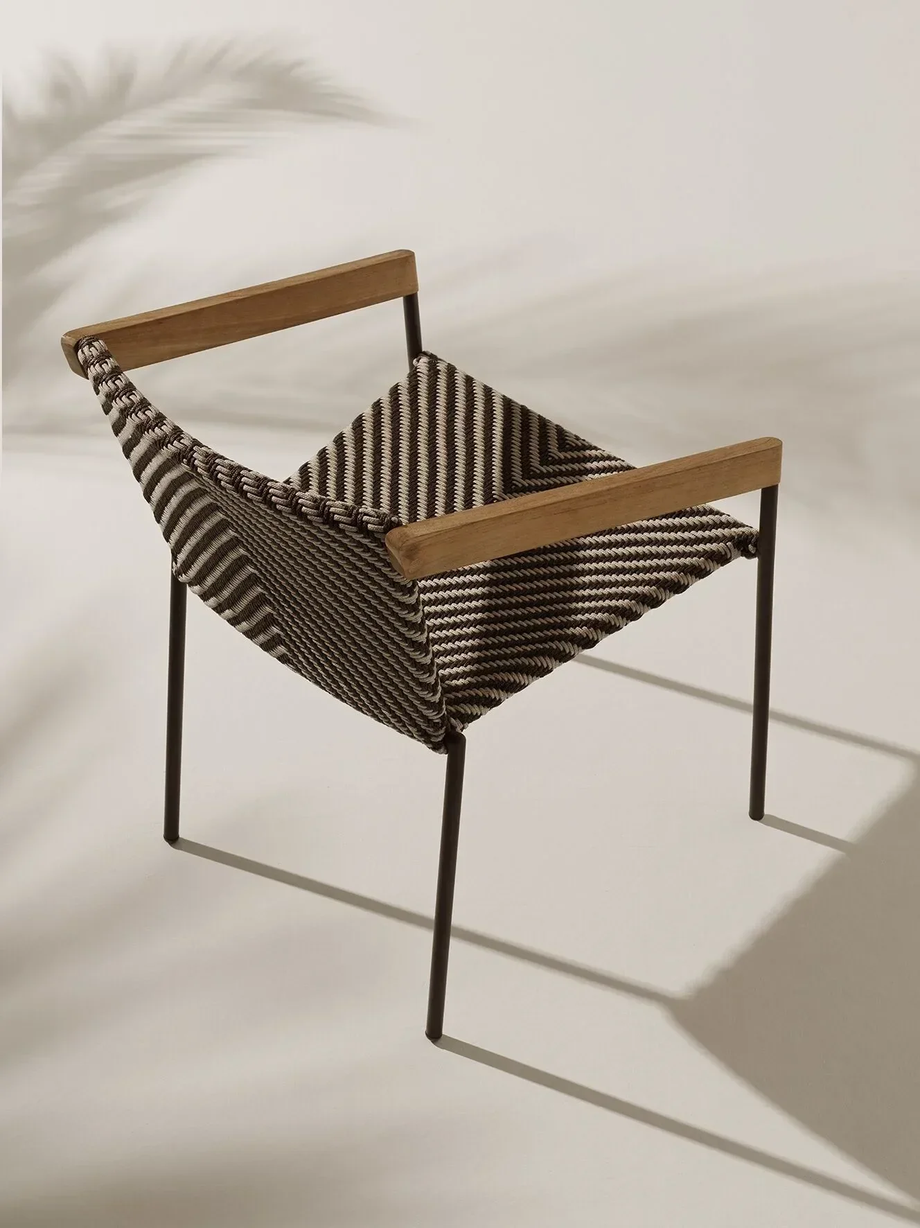 

Retro Outdoor Dining Chair With Armrests