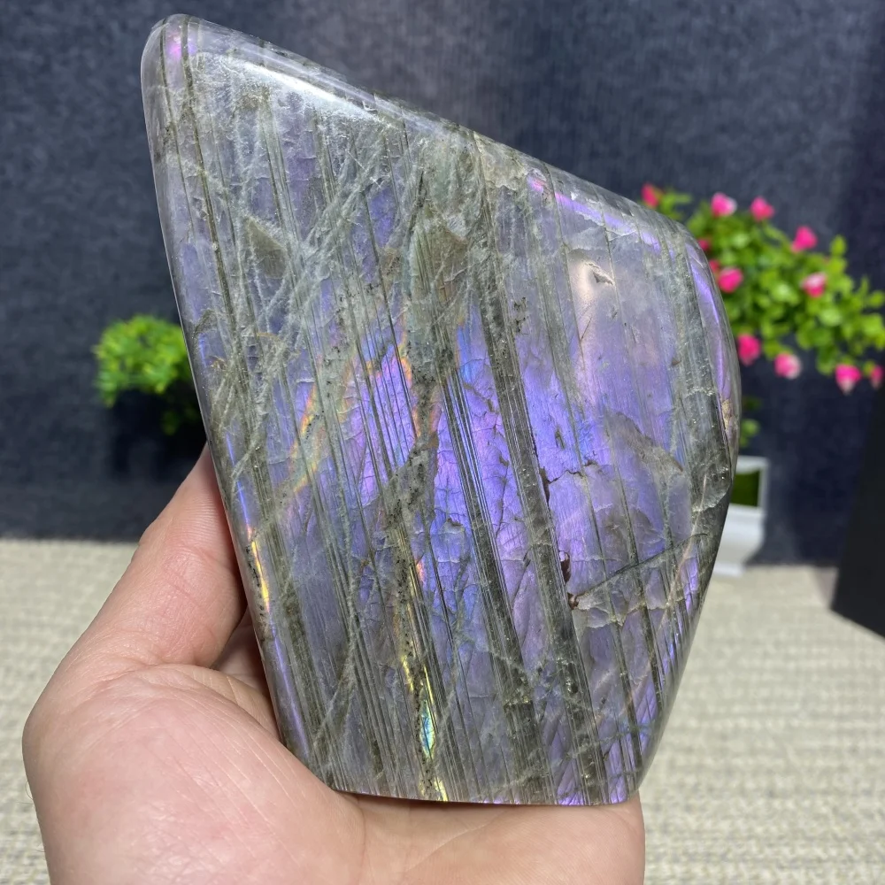 Natural Purple Light Labradorite Gemstone Crystal for Chakra Reiki Meditation - Home Decorative Grinding Stone