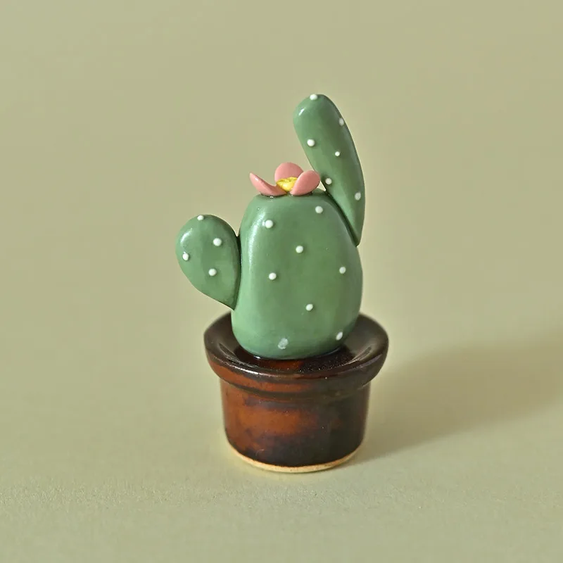 

Hand-squeezed handmade ceramic cactus, mini desktop tea play