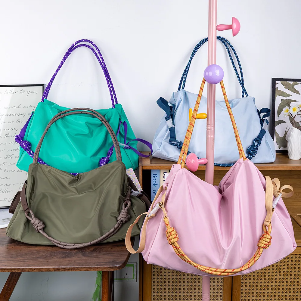 

2025 Single Shoulder Crossbody Bag Solid Color Large Capacity Casual Nylon Fabric Outdoor Fashion Single Shoulder Bag for Women