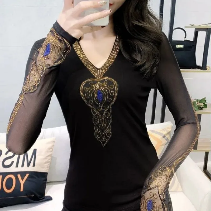 

Spring New Style V-neck Hot Diamond Fashion Long-sleeved Bottoming Shirt Versatile Western Style T-shirt for Women