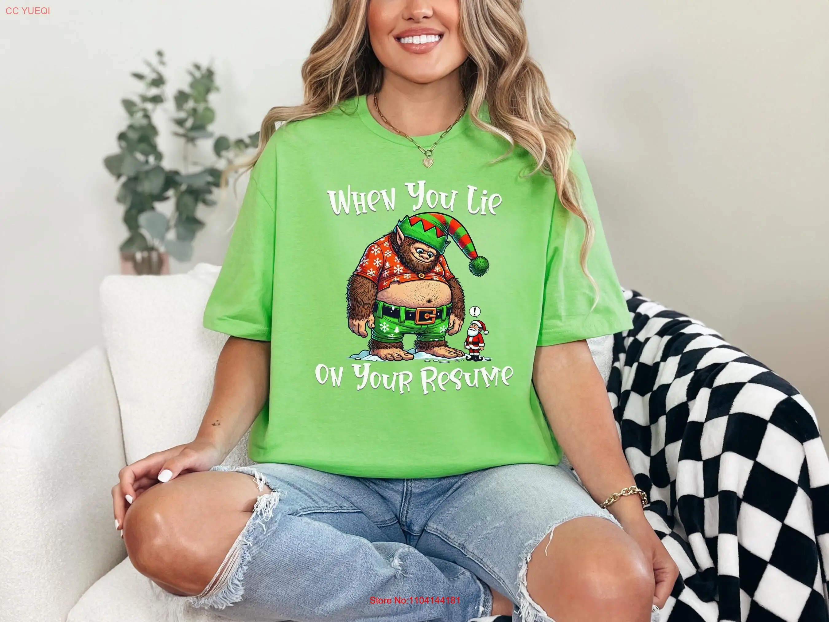 

Футболка с эльфом Sasquatch When You Lie On Your Resume, забавный рождественский юмористический праздничный топ Санта-Клауса Bigfoot