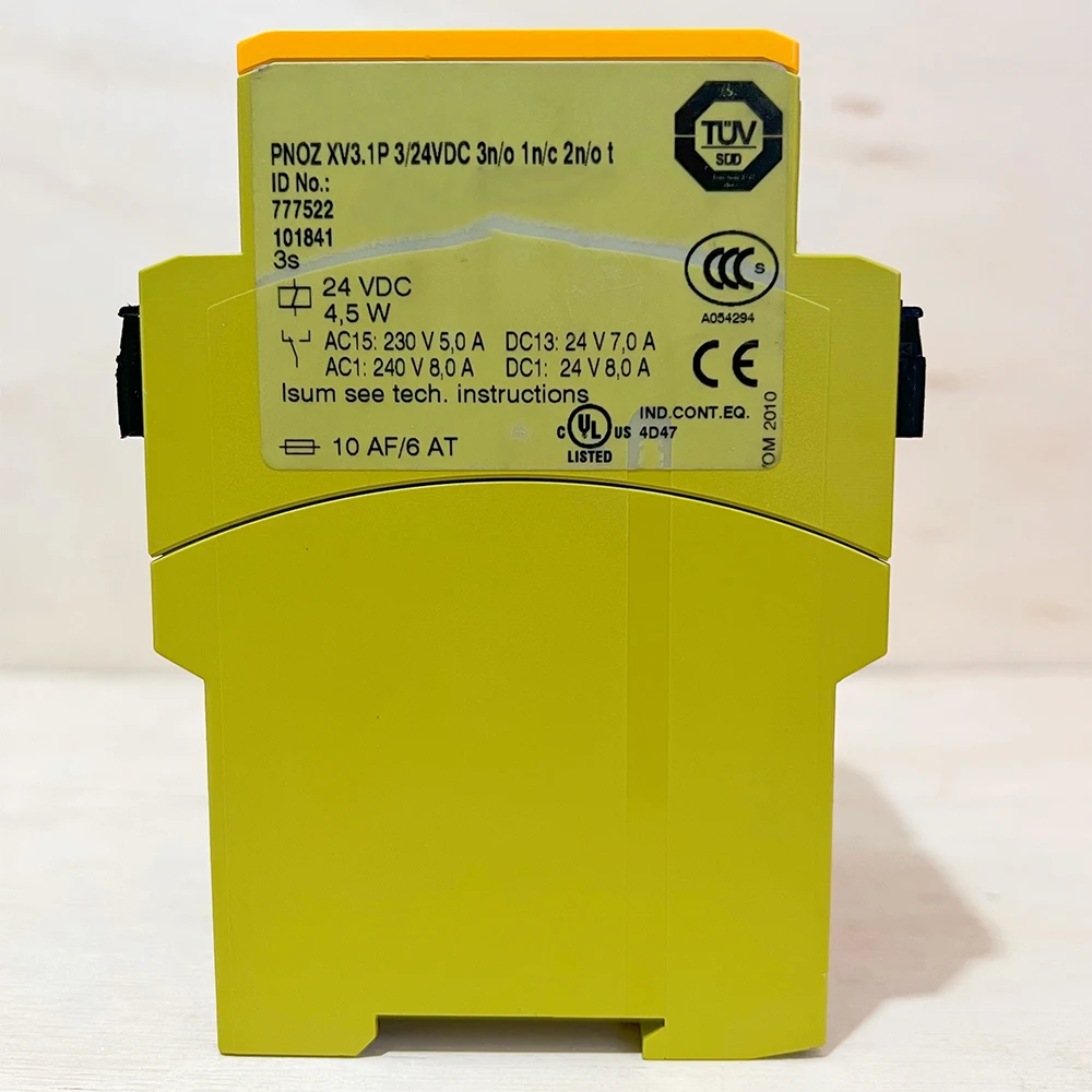 New for Pilz PNOZ XV3.1P 777522 24V Durable Safety Relay Module in Box