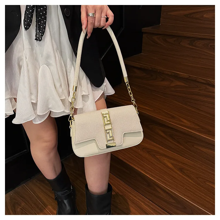 

2025 Spring Summer Textured Saddle Bag - Women's Light Luxury Trendy Chain Crossbody Shoulder Versatile Bag