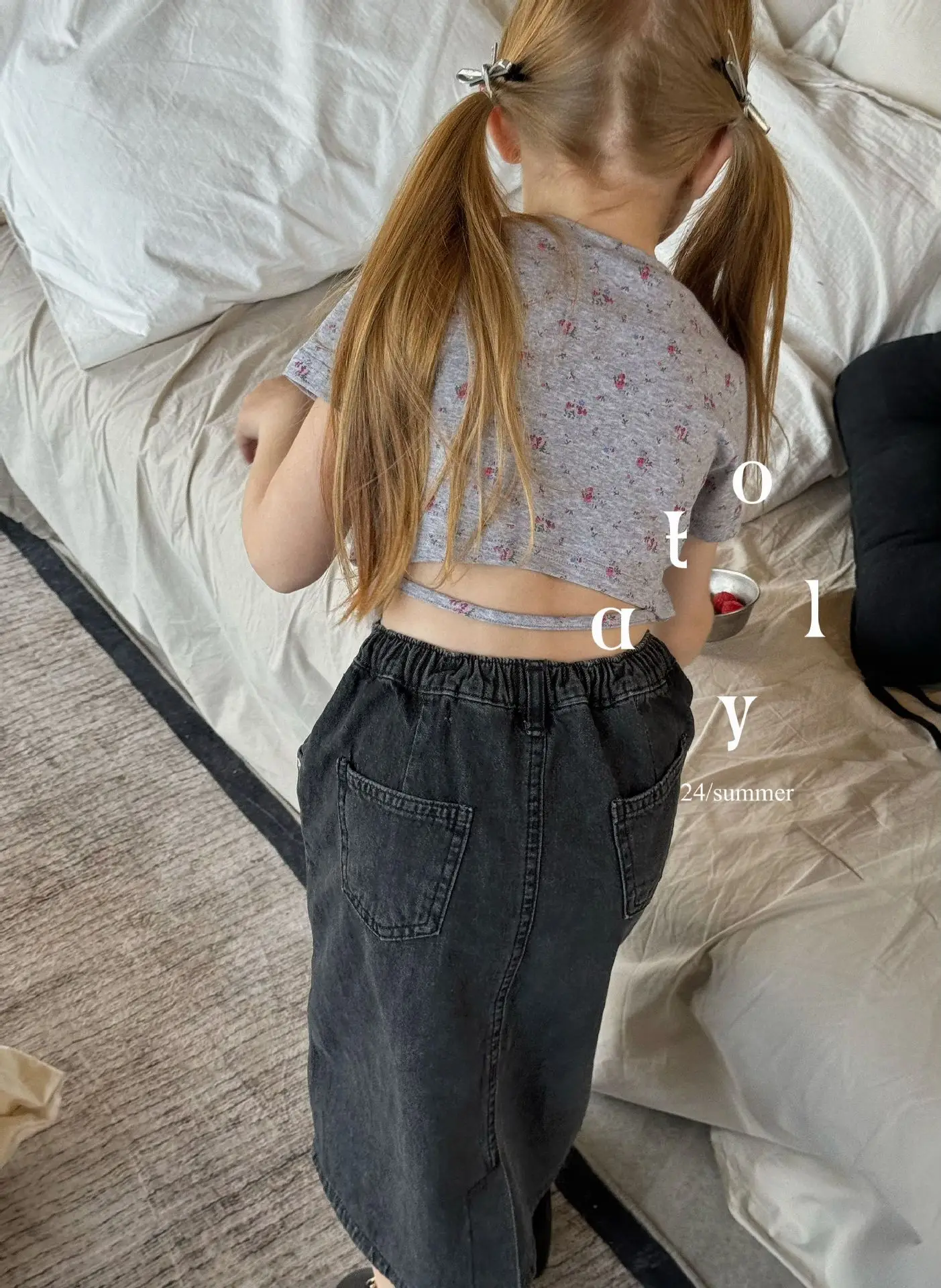 子供のための丸い襟付きの香りのTシャツ,ルーズでシンプル,ファッショナブル,柔らかく,美しい,夏のスタイル,新しい2024