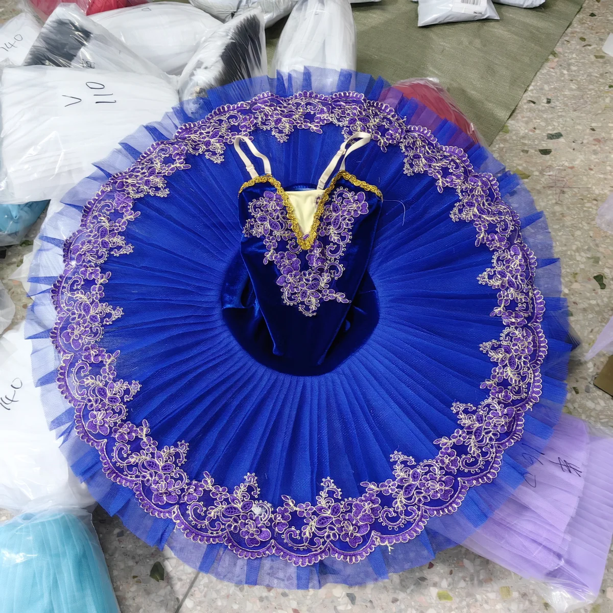 بحيرة البجع الباليه توتو تنورة المخملية أعلى أداء الأطفال زي الاطفال البطن الملابس المرحلة المهنية توتو