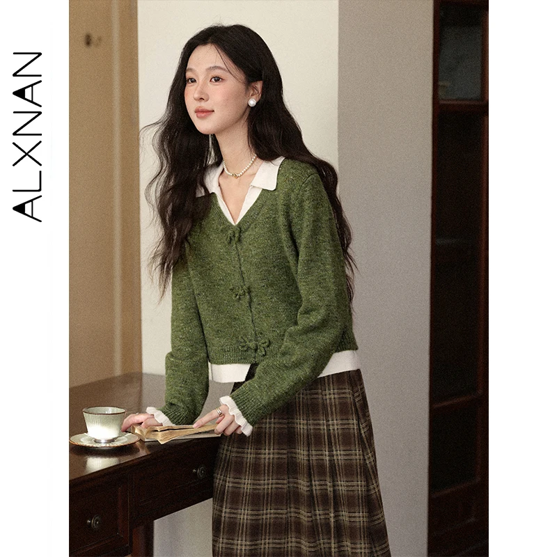 เสื้อสเวตเตอร์ผู้หญิง ALXNAN แบบสองชิ้นปลอม แต่งผ้าปะติด ปกผูกโบว์ ถักนิตติ้ง ใส่สบาย นุ่มนวล เหมาะสำหรับใส่ไปทำงาน รุ่น L580103