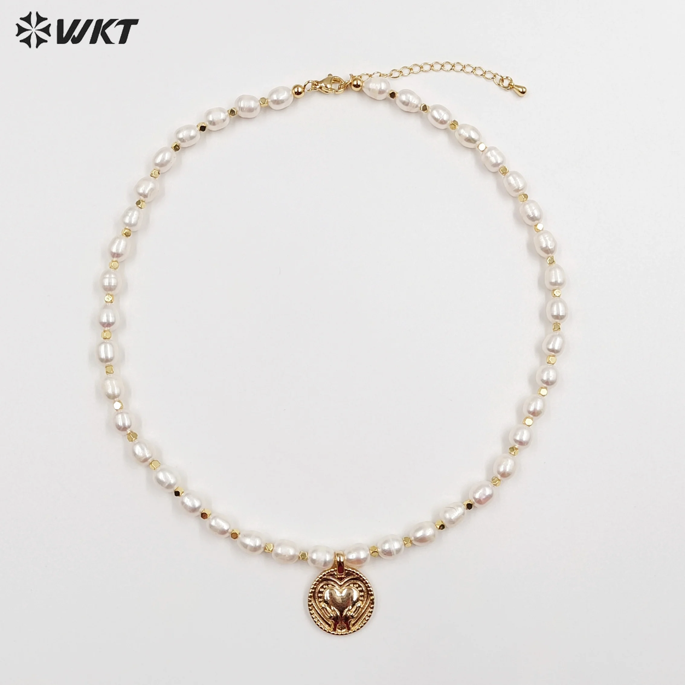 WT-JN135 Populared Round Coin Medal Jewelry Chocker Necklace Fashion Dream Girl Natural Freshwater Pearl Chians As Gift