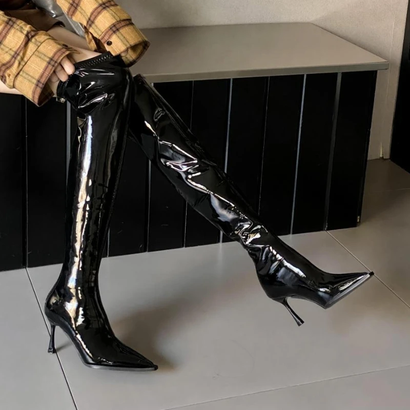 الشتاء مثير براءات الاختراع والجلود أحذية طويلة النساء جودة عالية أشار تو خنجر حذاء برقبة للركبة موضة عودة زيبر أحذية مصممين