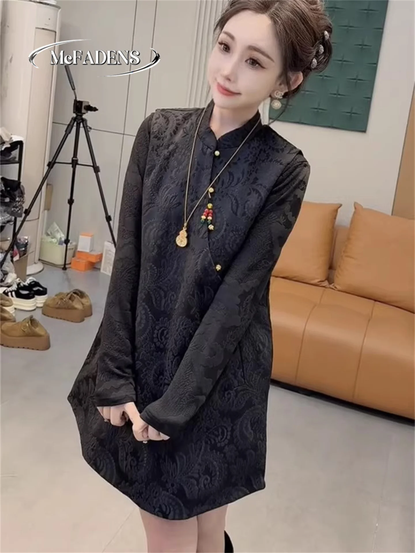 

Early Spring 2026 New Chinese Sle Women's Two-Piece Set Vest Skirt Base irt Floral Embroidery Button Mid-Length Dr