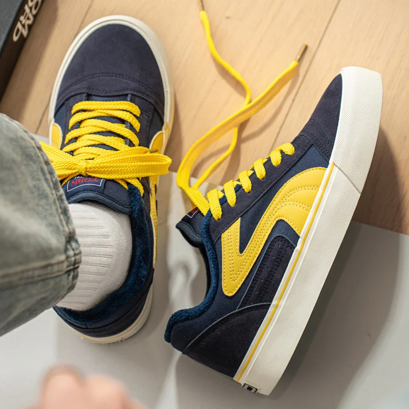 

DAWSRi Men’s Winter Sneakers with Fleece Lining for Extra Warmth – Ideal for Cold Weather and Outdoor Activities