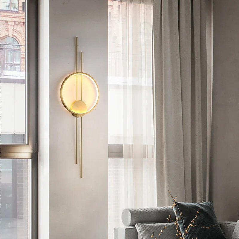 Lampada da parete moderna e minimalista in rame pieno, modello di design, lampada da parete decorativa unica per la casa, lampada da parete per scale del corridoio