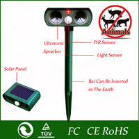 2pcs Solar Powered Ultrasonic Animal Repellents Dog Cat Deterrent Scarer Repellent for Outdoor Garden Courtyard