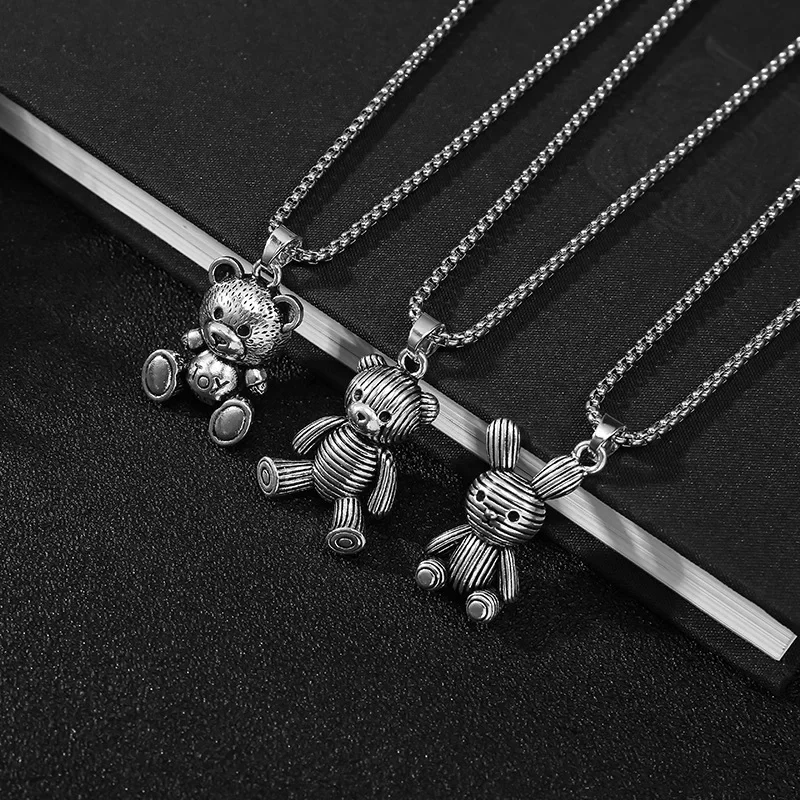 Boutique Little Bear Necklace Hip Hop Rabbit Pendant Bounce Versatile Personalized Sweater Chain Jewelry Accessories