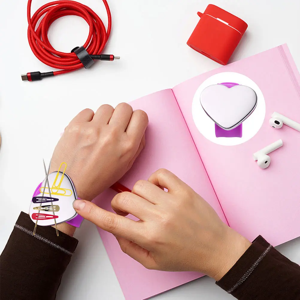 

3Pcs Magnetic Bracelet Silicone Hairdresser Wristband Hair Pin Holder Magnetic Sewing Pincushion Bobbie Pin Holder Wrist Strap