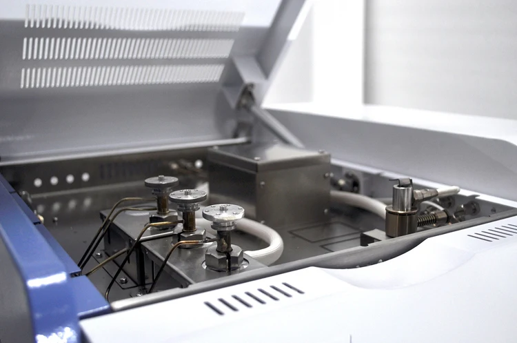 Fully Automated Gas Chromatograph with FID TCD Detector