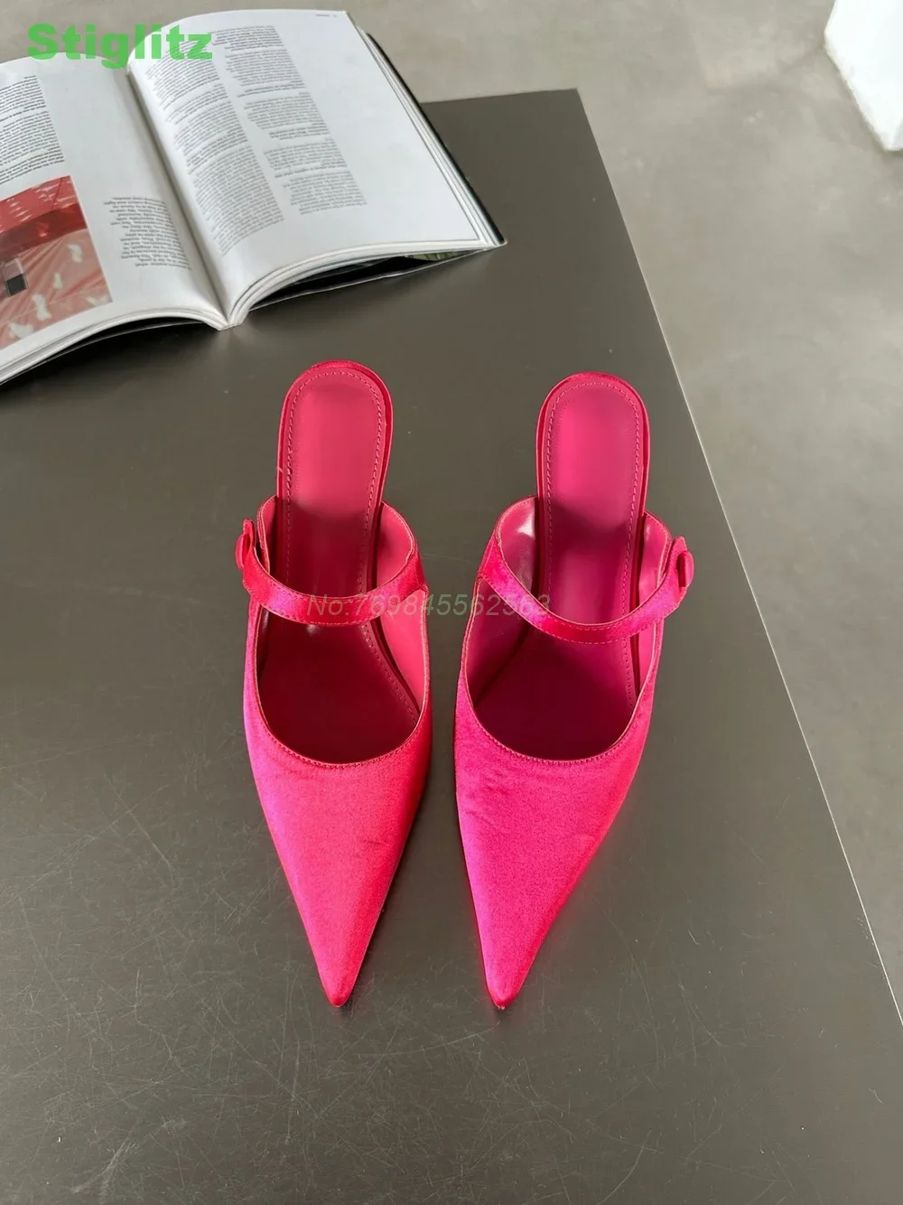 女性用バックルストラップシューズ,サテンスリッパ,丈夫なヒール,滑り止め,エレガント,先のとがったつま先,浅い日常のスティレット,新しいコレクション2024