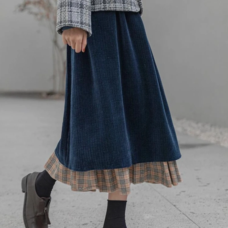 

Retro Corduroy A-line Midi Skirt for Women in Autumn and Winter, Niche Plaid Patchwork Over the Knee All Match Mid Length Skirt