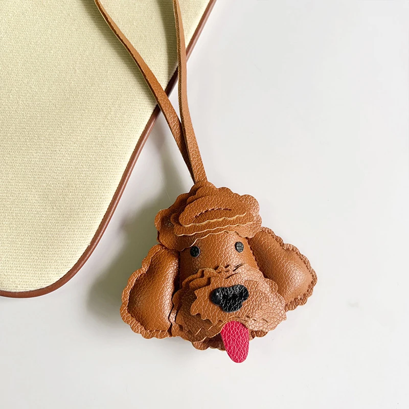 Creative Cute Puppy Dog ​​keychain Personal Cartoon Dog Bag Ornament Charms Classic Niche Leather Pendants Fashion Car Key Ring