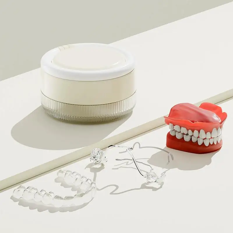 2-in-1 Retainer Holder with Built-in Mirror Carry Handle Magnetic Aligner Case with Drain Basket for Night Guard Denture Storag