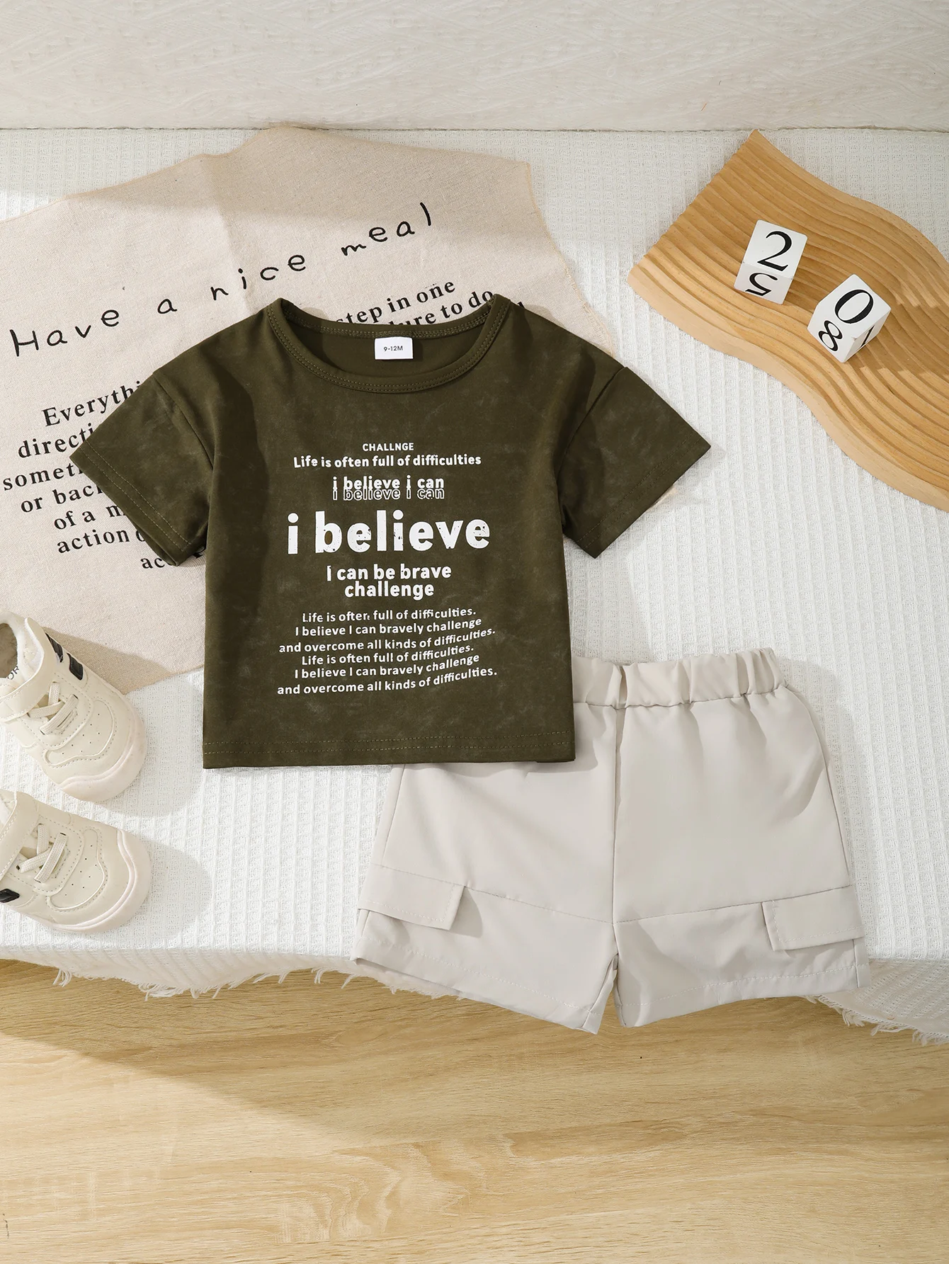 

Summer Baby Boy Monogram Print Round Leader Green Short Sleeve T-Shirt Beige White Fake Pocket Shorts Casual Sports Suit