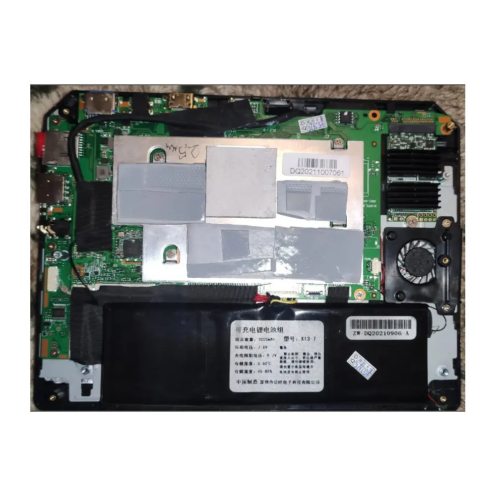 New laptop with built-in battery model X13-7 7.6V 3000mAh