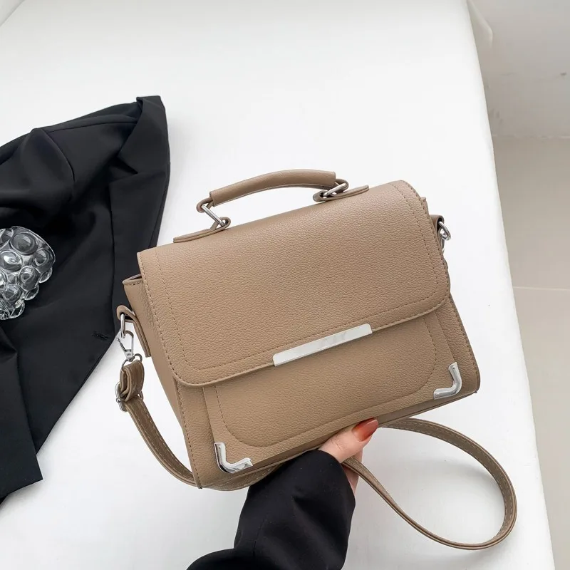 

Новинка 2024 года, минималистичные маленькие квадратные сумки, минималистичная женская сумка через плечо, корейская версия, модная сумка на одно плечо