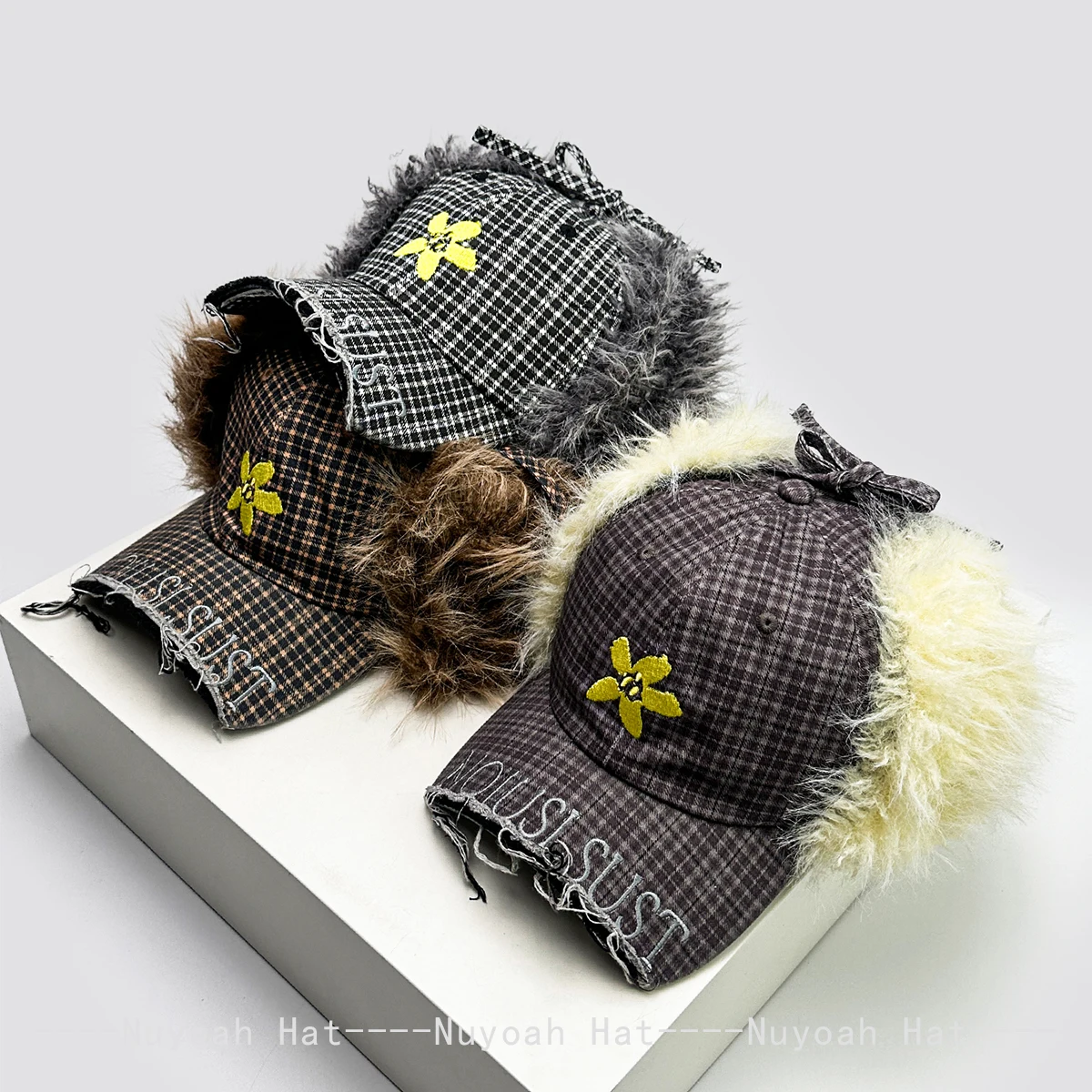 

New Women Korean Flower Letter Embroidery Plaid Baseball Hats Sunshade Ear Protection Versatile Outdoor Bomber Caps Fashion ins