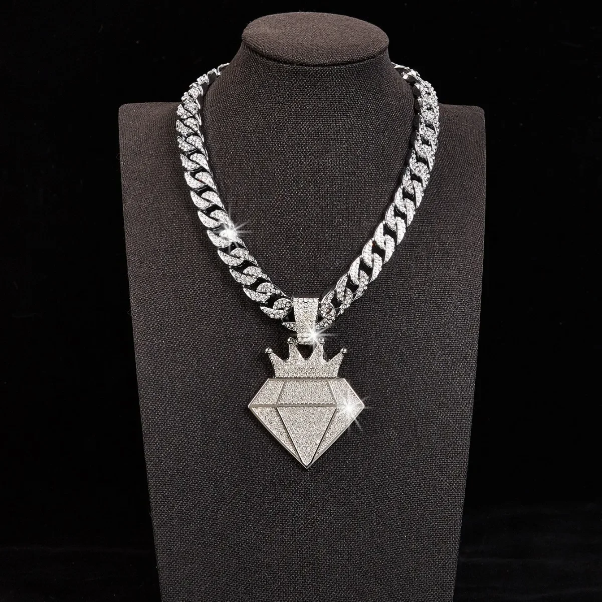 

2026 New Men Women Hip Hop Tapered Pendant Necklace Cuban Chain Hiphop Iced out pendants Necklaces Fashion Punk Jewelry Gifts