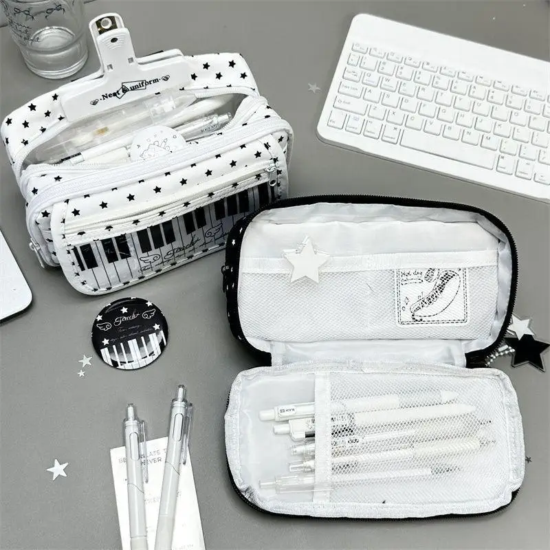 Stiftetui „Stars Piano Keys Ita“ mit großem Fassungsvermögen und transparentem Sichtfenster für Schüler, zur Aufbewahrung von Schulmaterial. – Detail 4