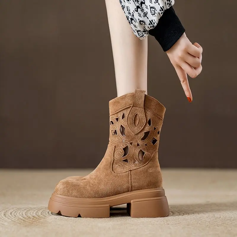 الصيف جولة تو منصة جوفاء منتصف العجل أحذية امرأة القوطية تأثيري 2025 شتاء جديد الجدة موضة نصف أحذية عالية للنساء #1