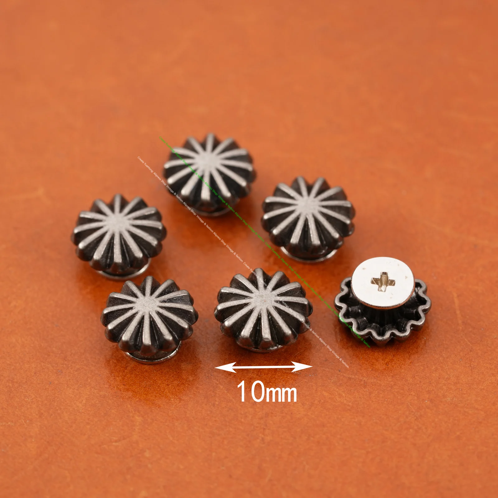 10pc Quality Little Fashion Japan Style Flower Leathercraft Leather Bracelet Conchos Screwback Wallet Decor 10mm