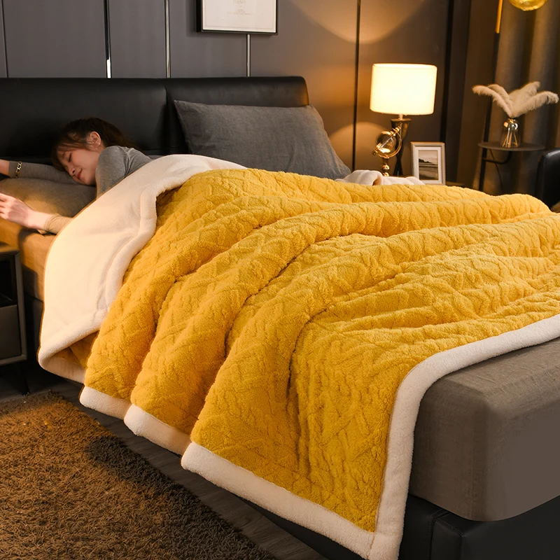 Coral Fleece Blanket Winter Thick Flannel Blanket Double-faced Fleece Office Nap Blanket Anti-static Keep Warm Comfortable