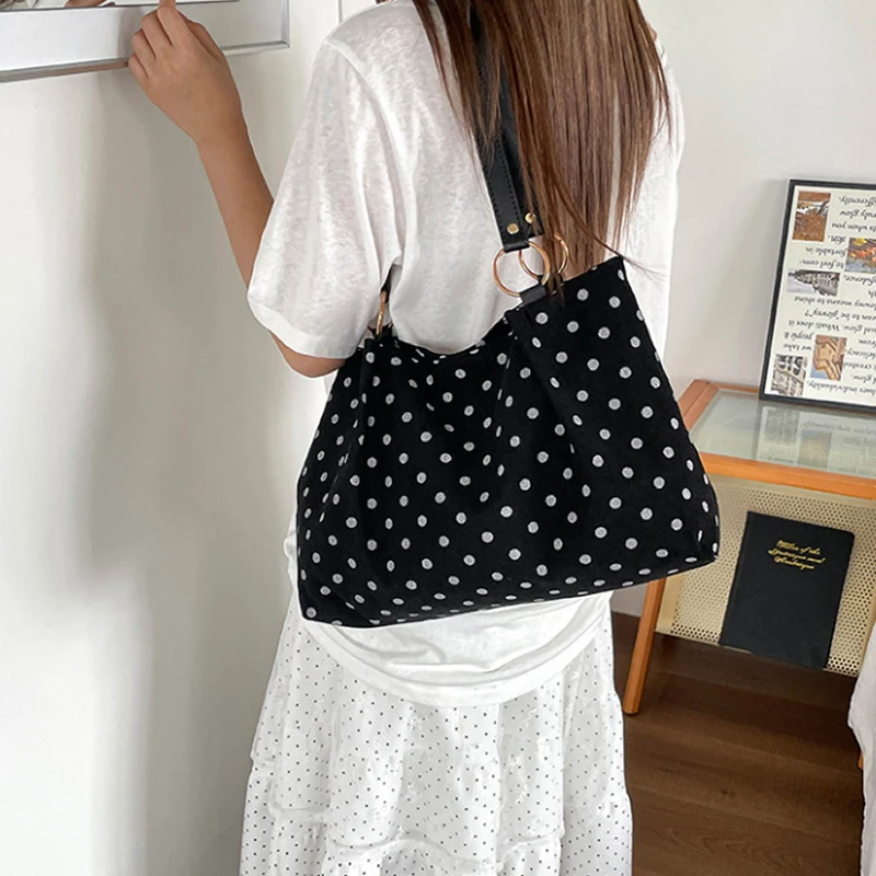 Canvas-Umhängetasche mit Polka-Dot-Print, Damen-Shopper mit großer Kapazität, koreanische Nischen-Handtasche mit vielseitiger Magnetschnalle – Detail 17