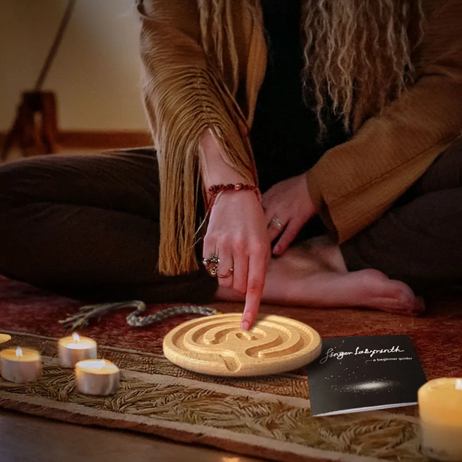 

New Wooden Finger Maze Breathing Board Finger Labyrinth Meditation Ritual Stress Relieving Finger Disc Made of Wood