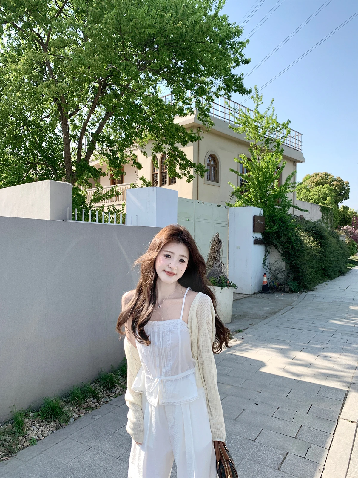 

Топ с регулируемыми бретелями и кружевными вставками, нежный, мягкий, для раннего лета, Zhenzhen Home