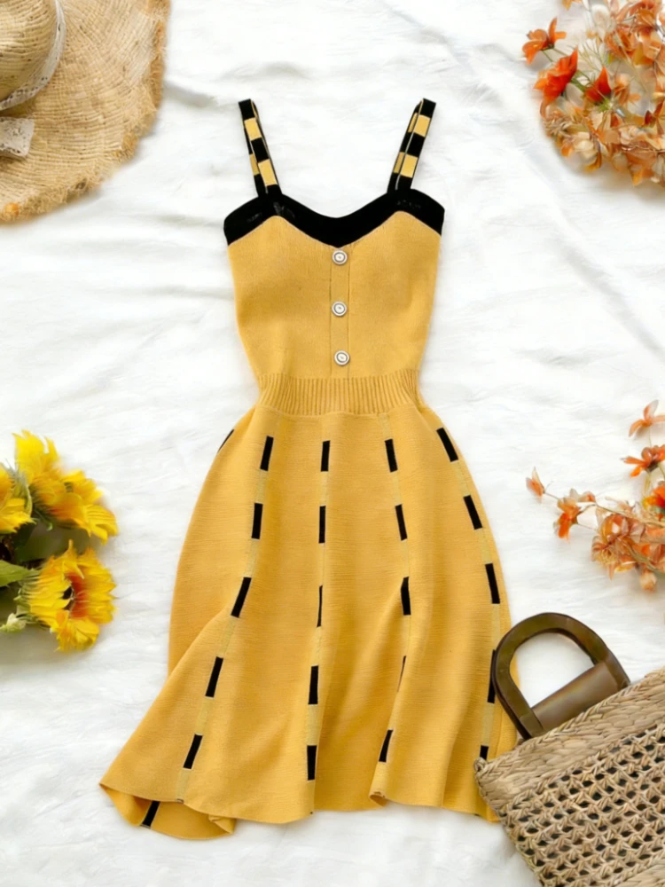 Women's V-Neck Knitted Midi Dress Contrast Strap Button Front A-Line Skater Dress Casual Summer Daily Party Wear Sweater Dress