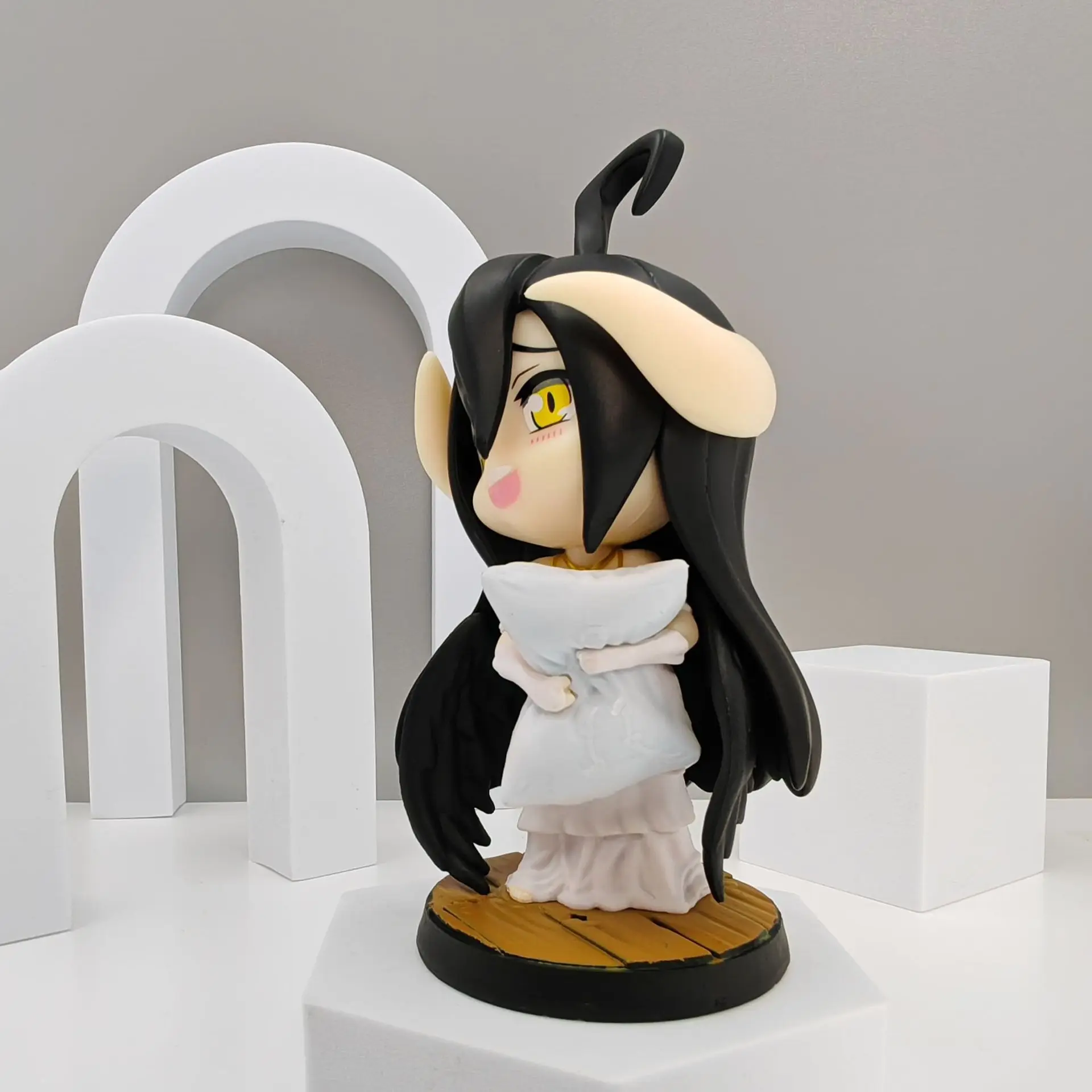 Mini almohada versión Q de Albedo de 12cm, estatuilla bonita para niña, periféricos de Anime Overlord, modelo de Pvc coleccionable, figuras de Albedo bonitas, juguetes