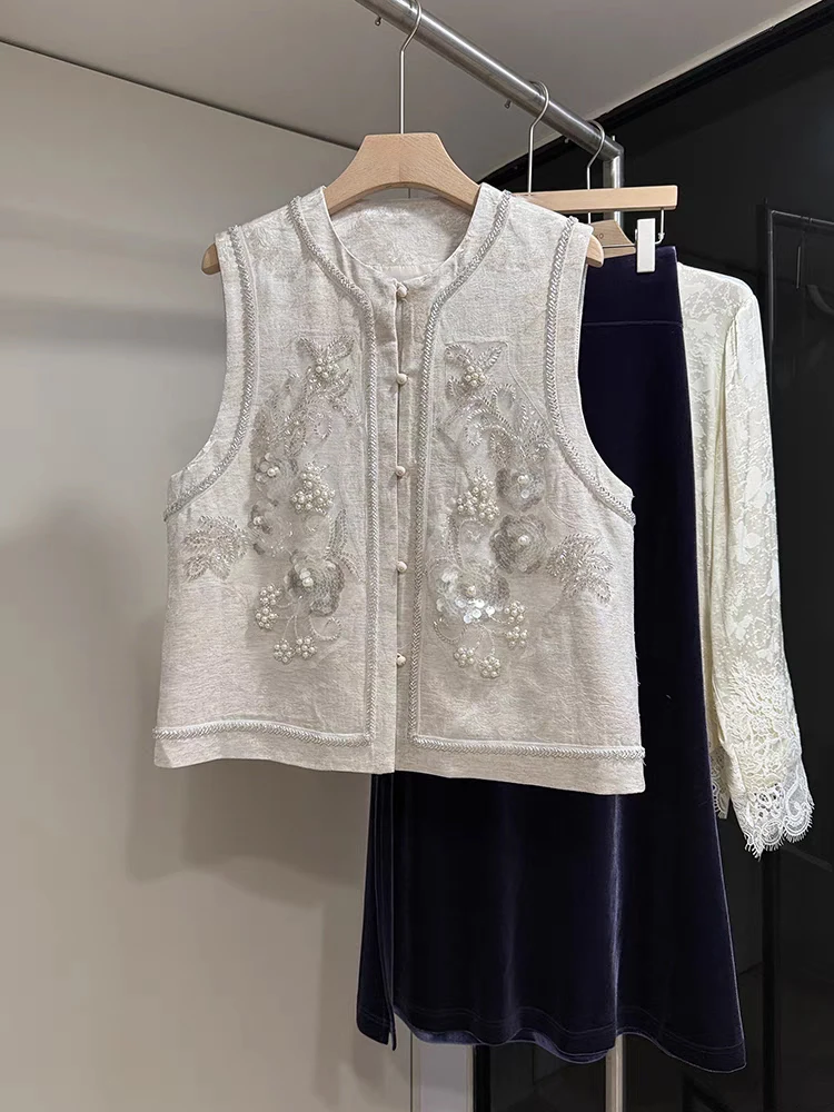 新作中国風スレヘビー刺繍スパンコールレディースベスト2025年春デザインセンスボタン付き肩パッドジャケットトップ