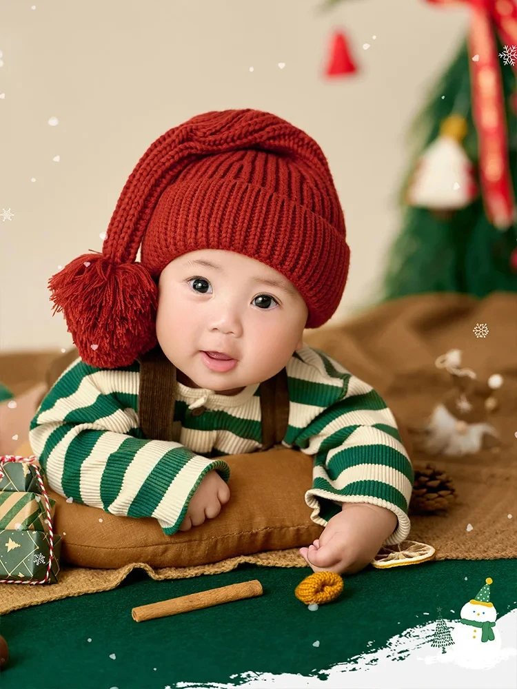 Tema natalizio Abbigliamento fotografico per bambini 3-5 mesi Cappello lavorato a maglia per bambini + Manica lunga + Pantaloni + Calzini Set Foto commemorativa per la crescita in studio