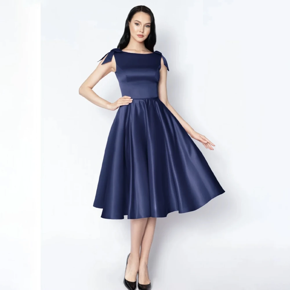 

Satin Bridesmaid Dress Midi A Line Boat Neck Navy Blue Bridesmaid Gowns for Weddings Tea Length Bows Simple Formal Party Dresses