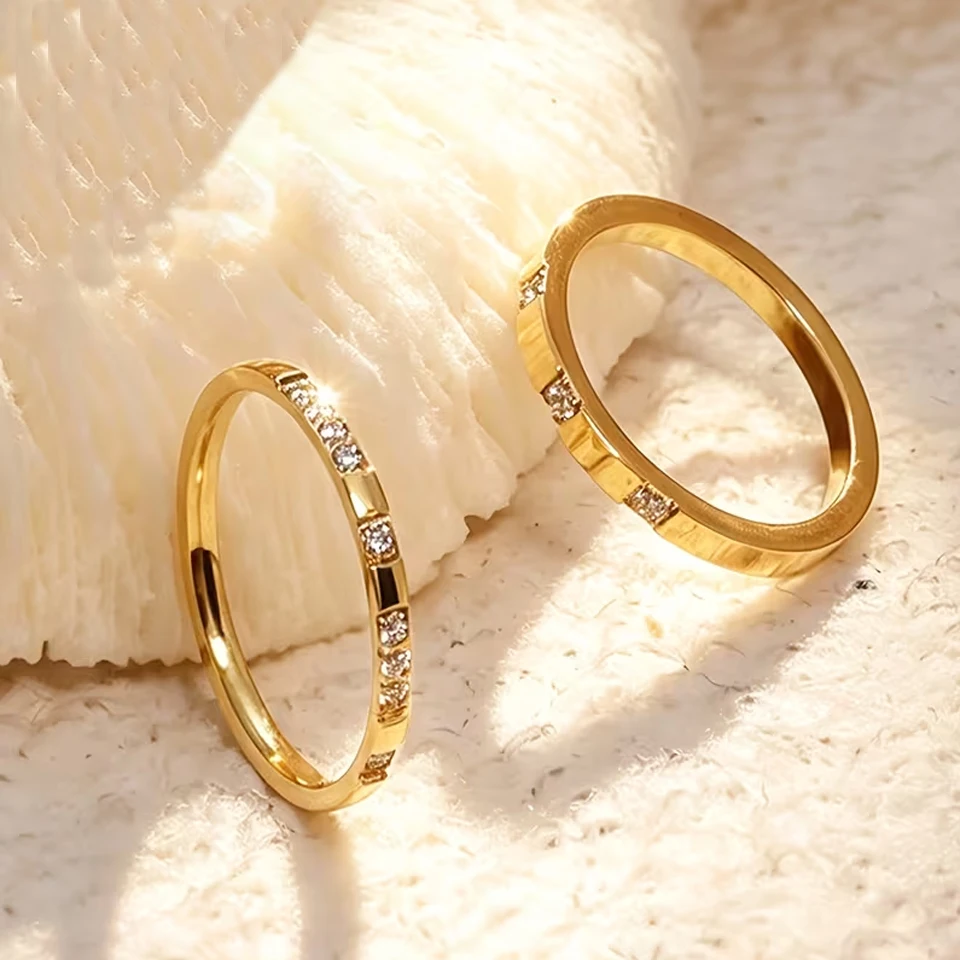 Yupsk 2 Stück/Set Modischer 316 L Edelstahl Pavé Micro Zirkon Ring für Frauen Mädchen Goldene Ringe Set Party Schmuck Geschenk – Detail 4