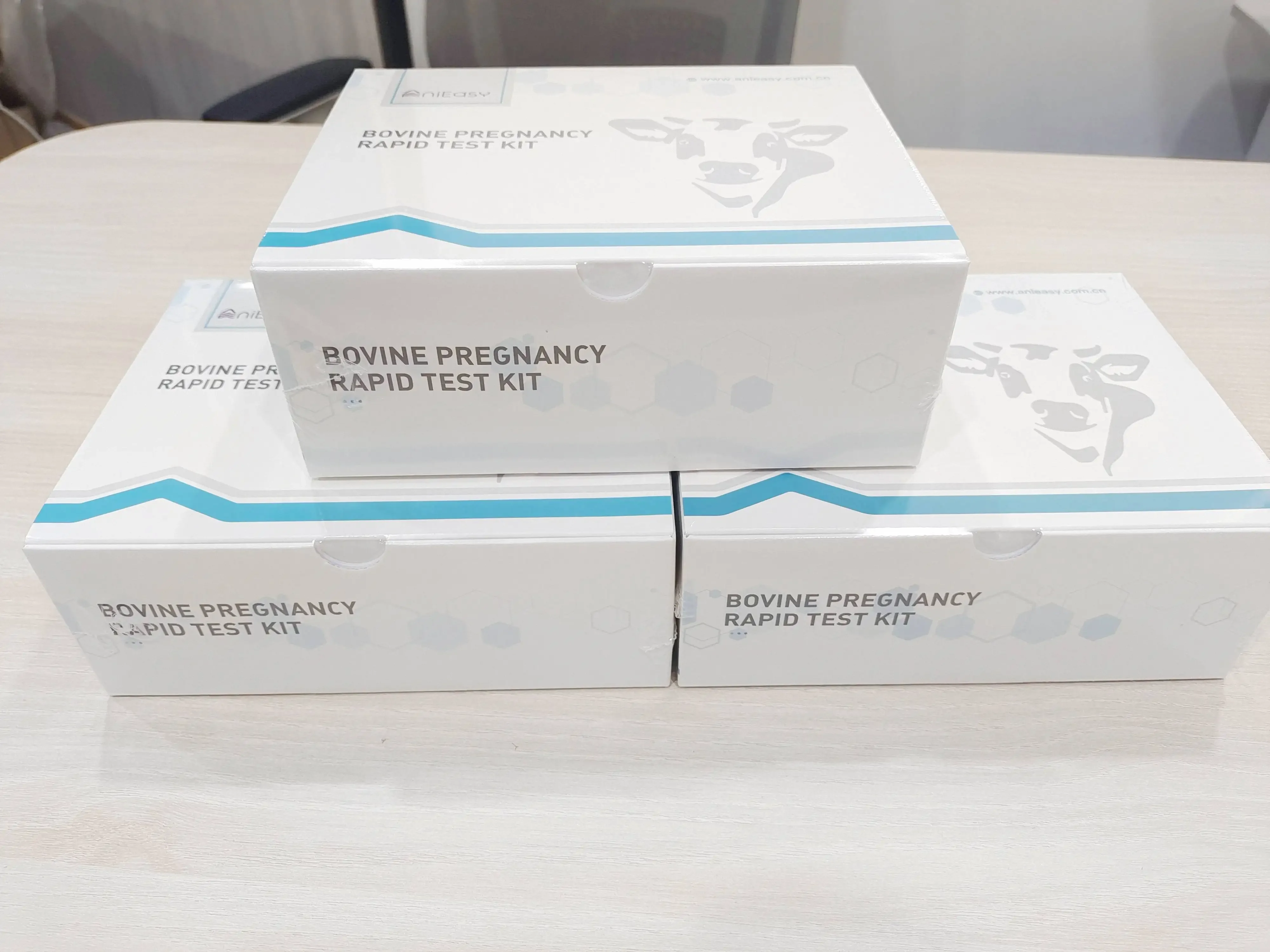 Bovine Pregnancy Rapid Test Kit (Colloidal Gold)